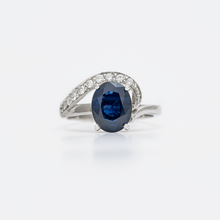 Blue Sapphire Centre & Diamonds